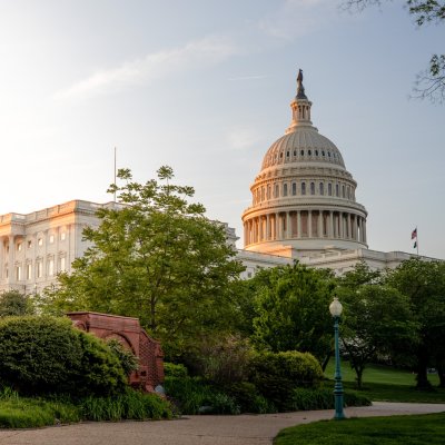 Showing the United States Capitol building